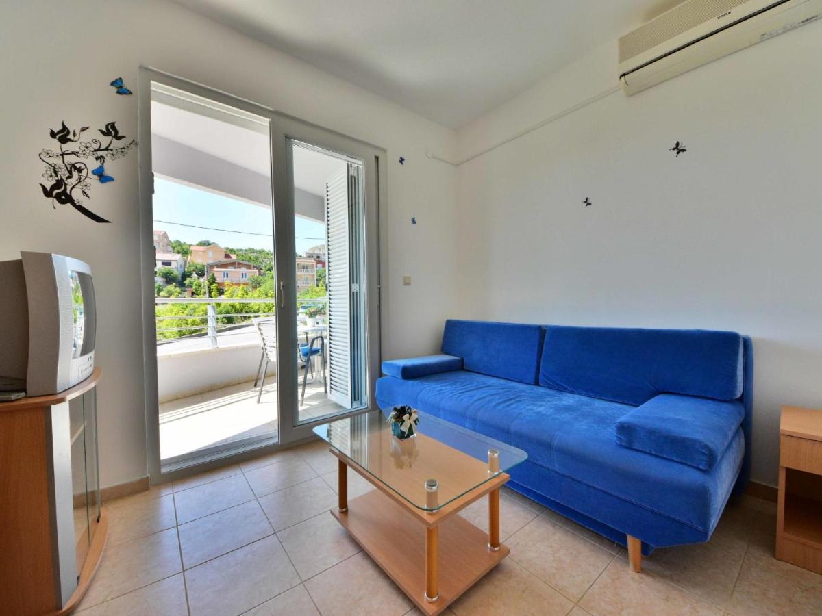 Apartment Sani-3 By Interhome Рібариця Екстер'єр фото